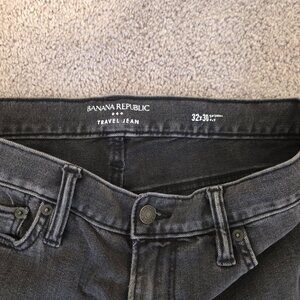 BANANA REPUBLIC TRAVEL JEANS SIZE 32X30 SKINNY FIT